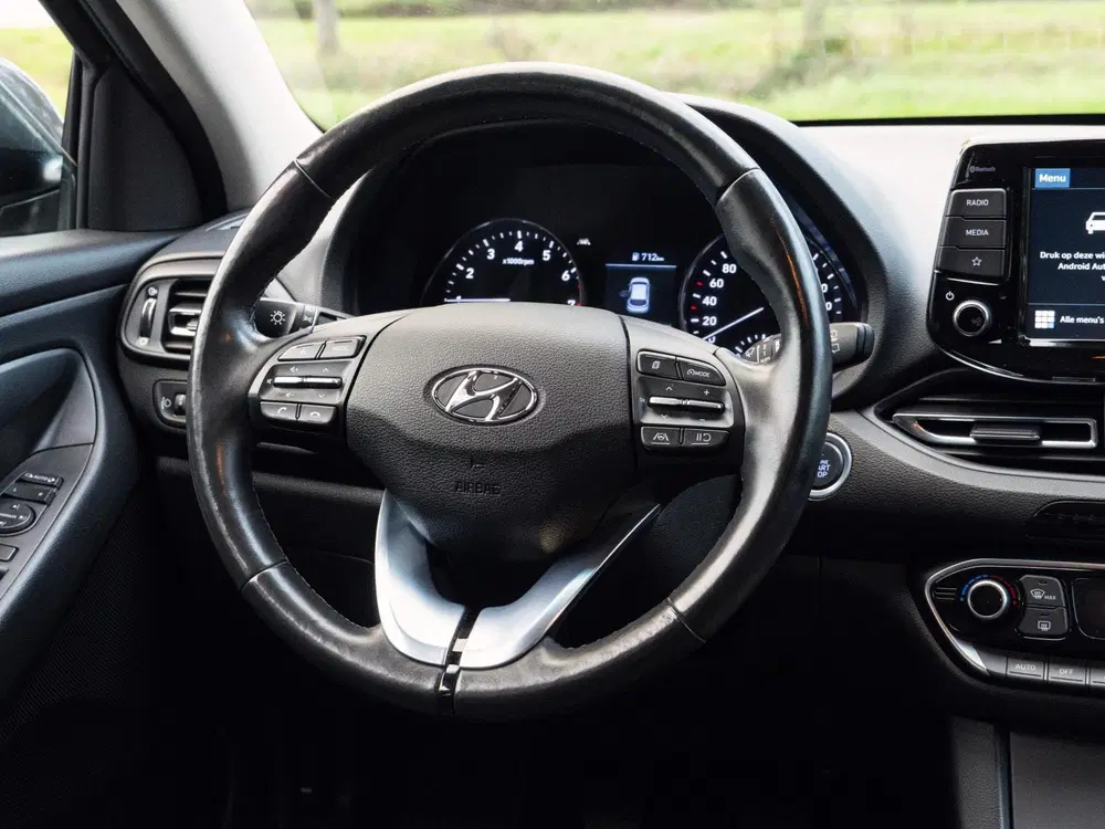 Hyundai i30 1.0 T-GDi MHEV Comfort uit 2022, foto 13