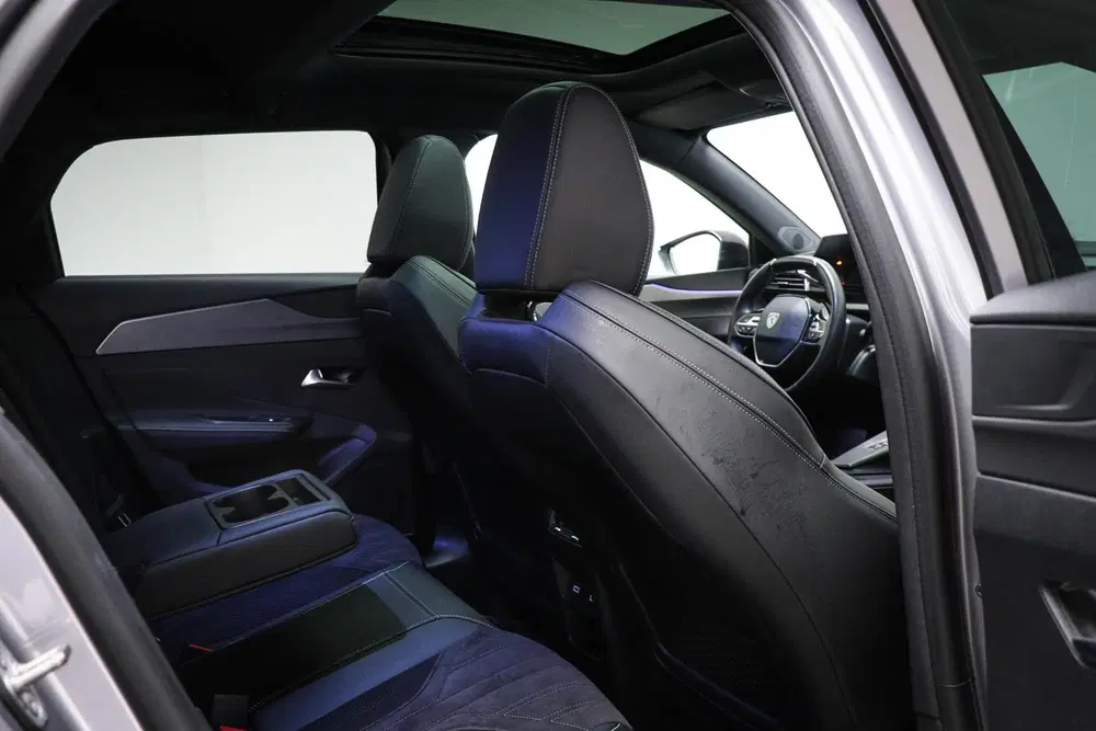 Peugeot 308 1.6 Plug-in Hybrid 225 GT uit 2023, foto 11