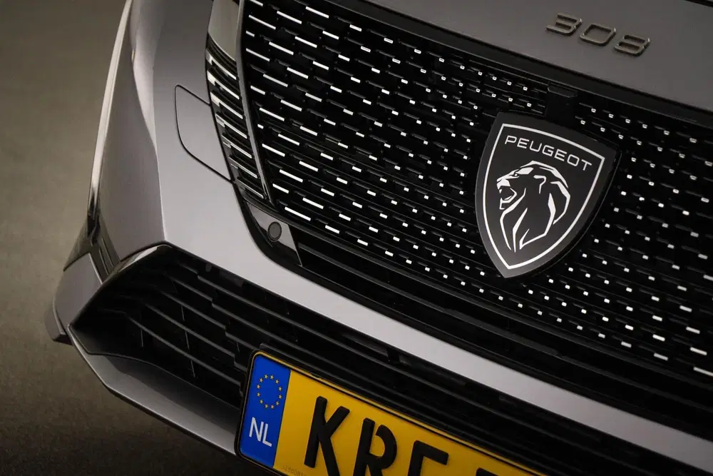Peugeot 308 1.6 Plug-in Hybrid 225 GT uit 2023, foto 14