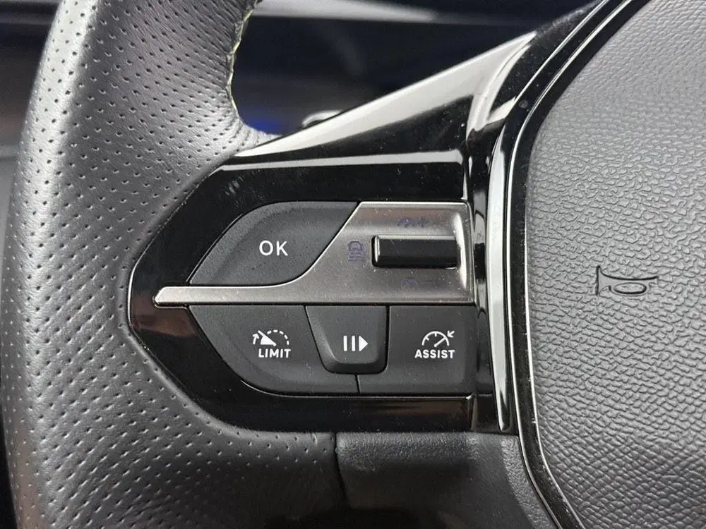 Peugeot 408 1.6T Plug-in HYbrid 225PK Automaat GT Alca uit 2024, foto 8