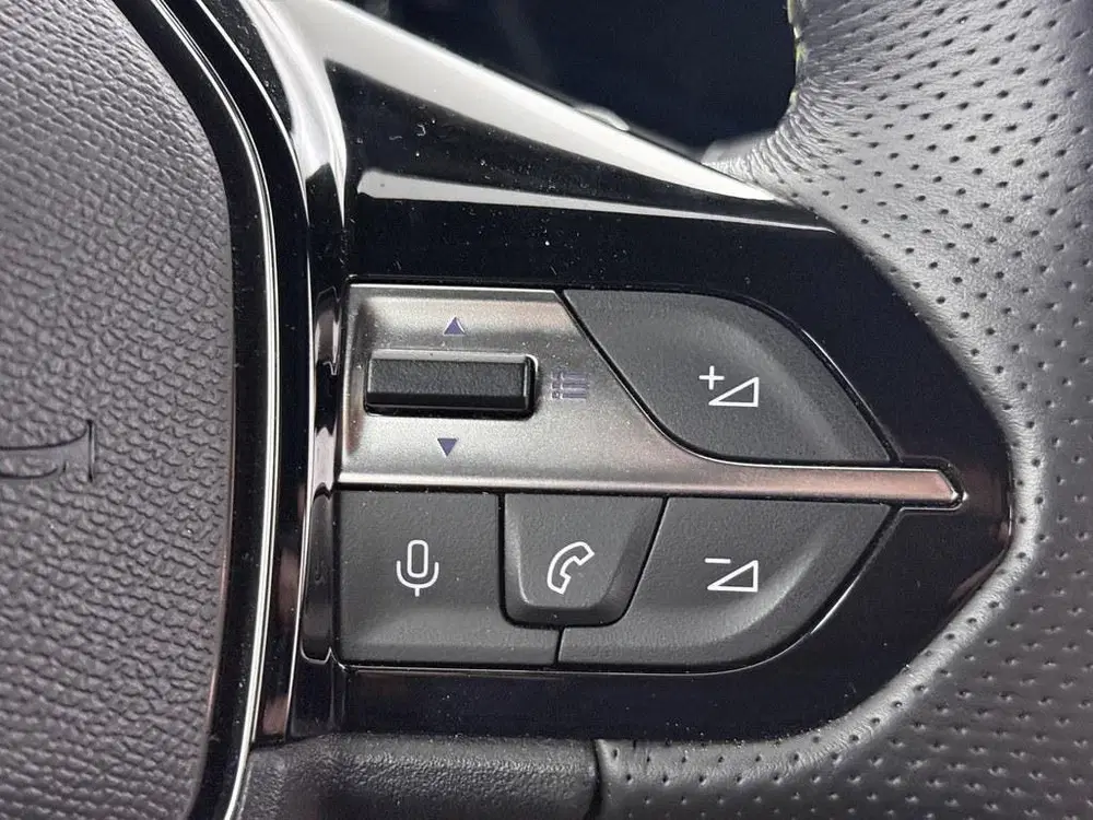 Peugeot 408 1.6T Plug-in HYbrid 225PK Automaat GT Alca uit 2024, foto 9
