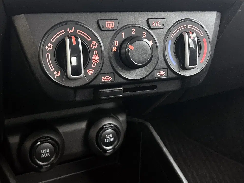 Suzuki Swift 1.2 Comfort Smart Hybrid uit 2023, foto 8