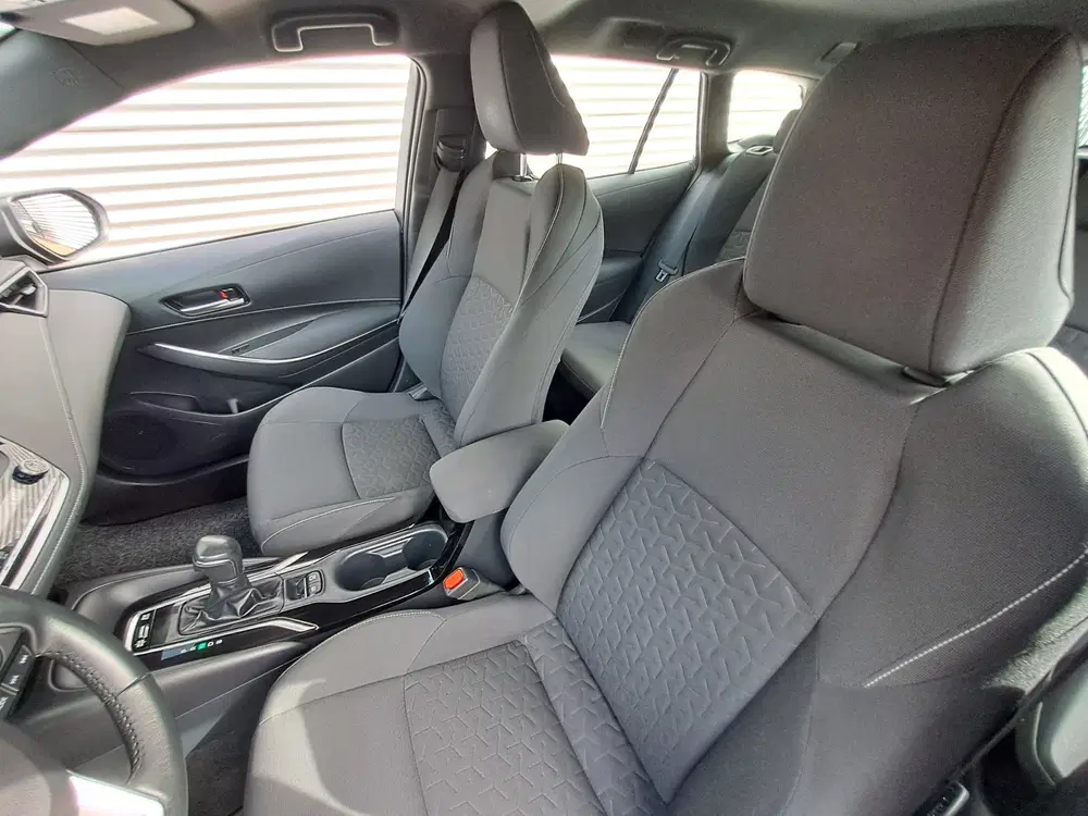 Toyota Corolla 1.8 Hybrid Business uit 2022, foto 10