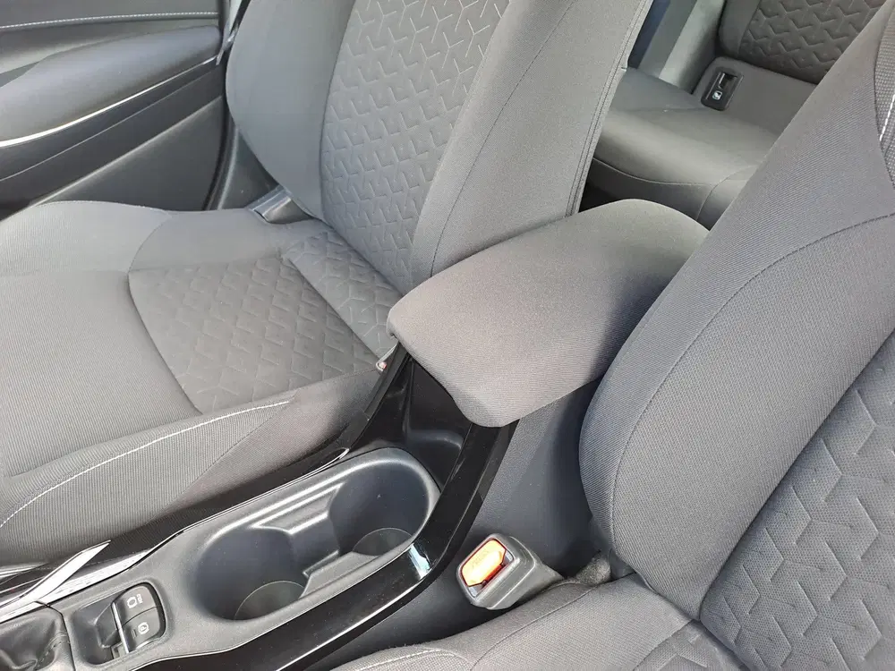 Toyota Corolla 1.8 Hybrid Business uit 2022, foto 11