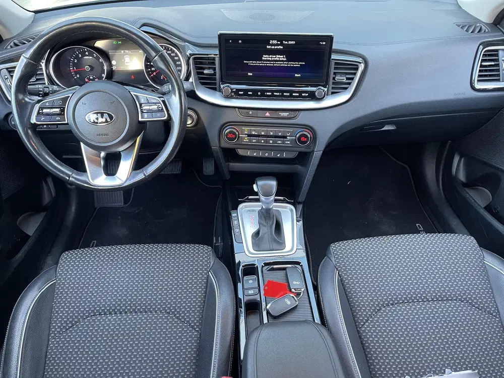 Kia Ceed 1.5 T-GDi DynamicPlusLine uit 2021, foto 13