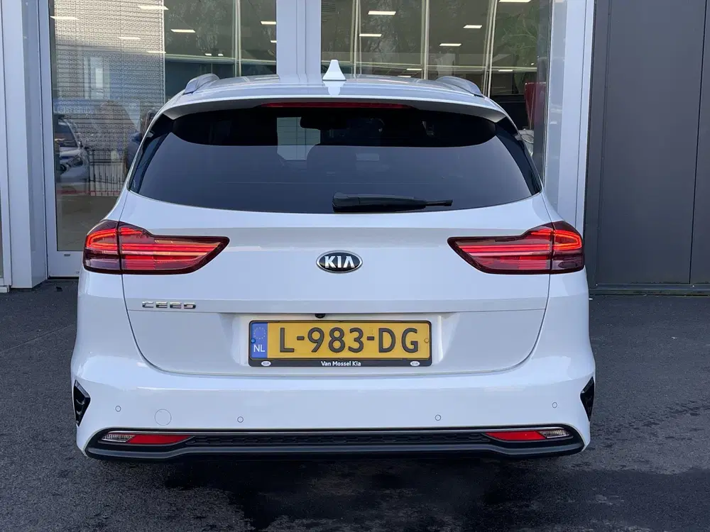 Kia Ceed 1.5 T-GDi DynamicPlusLine uit 2021, foto 4