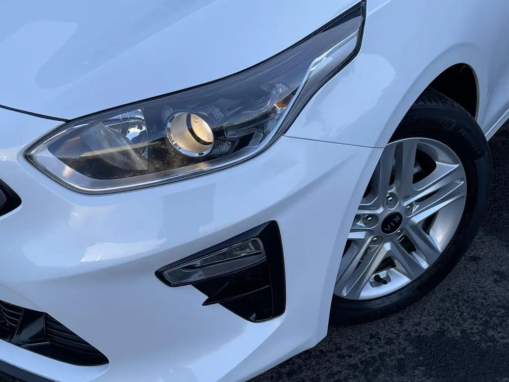 Kia Ceed 1.5 T-GDi DynamicPlusLine uit 2021, foto 8
