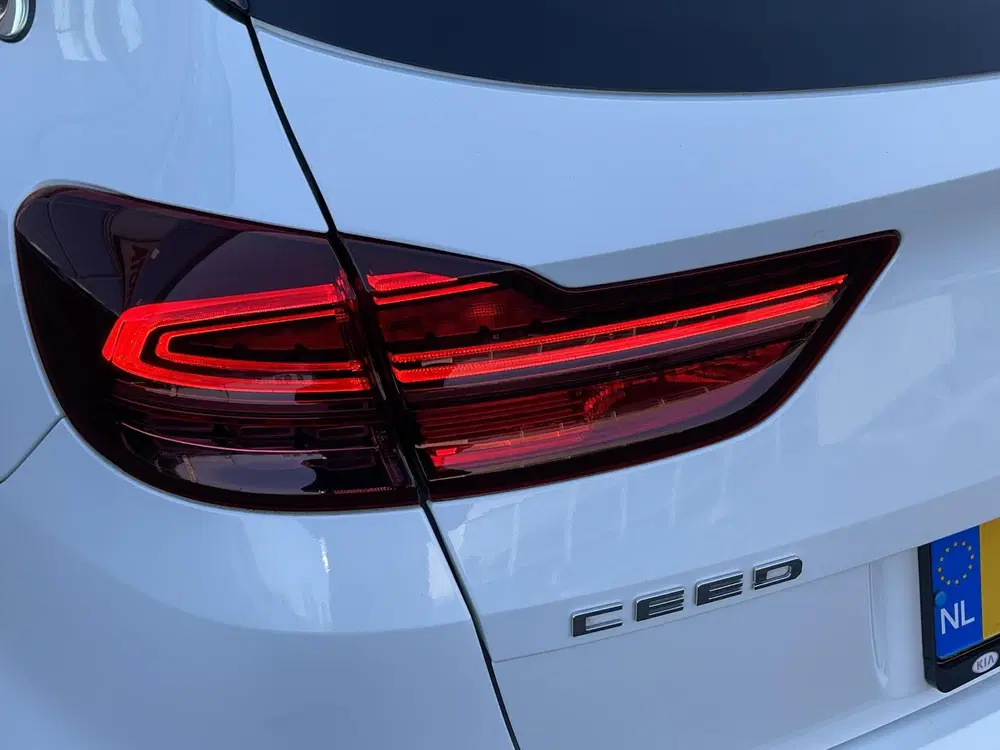 Kia Ceed 1.5 T-GDi DynamicPlusLine uit 2021, foto 9