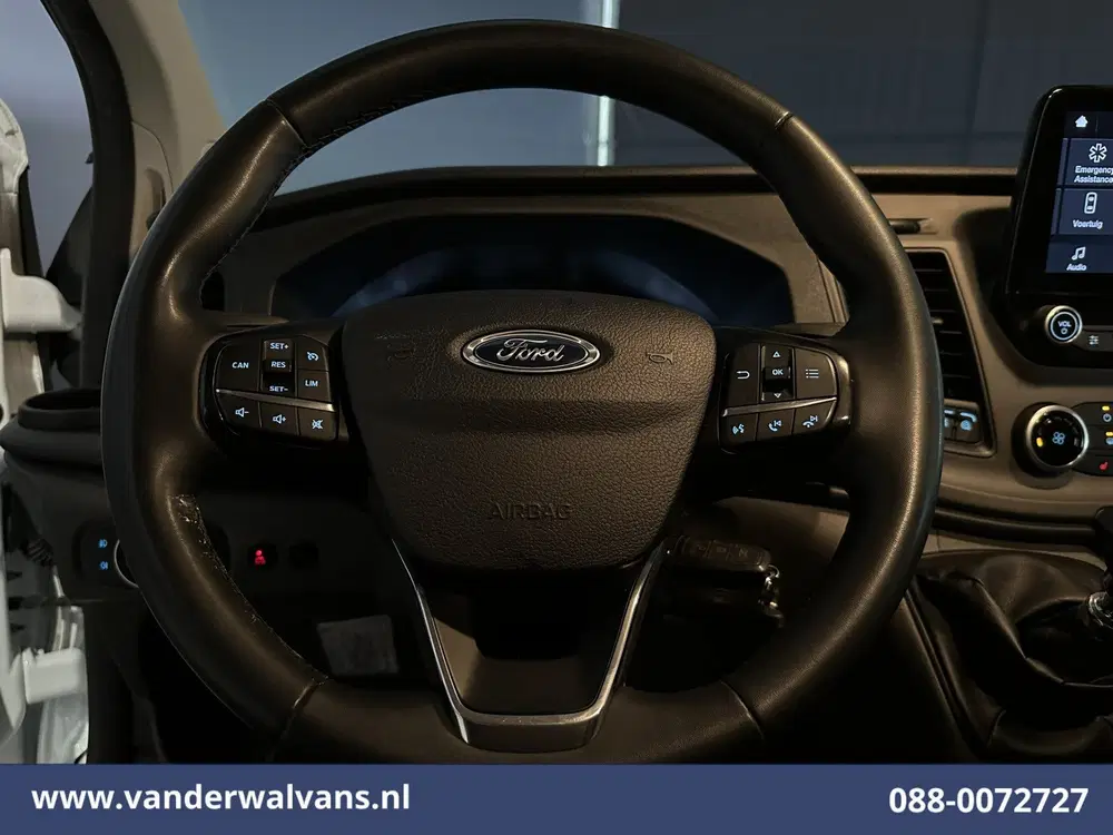 Ford Transit Custom 2.0 TDCI 130pk L2H1 Euro6 Airco uit 2023, foto 4