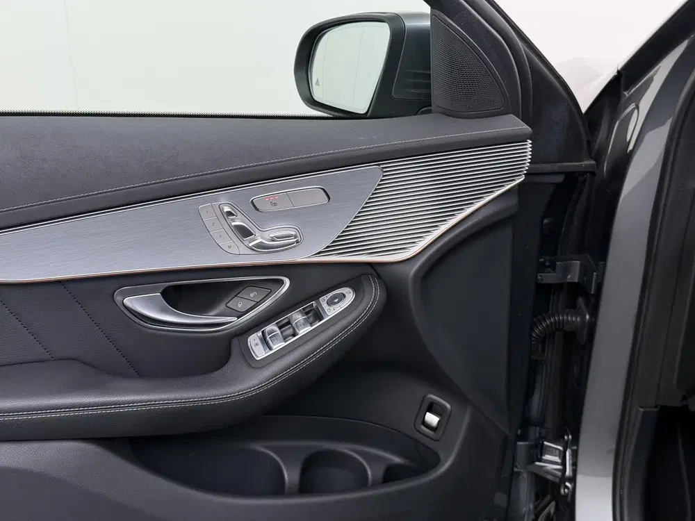 Mercedes-Benz EQC 400 4MATIC AMG Line Premium Plus 80 kWh Sc uit 2021, foto 12