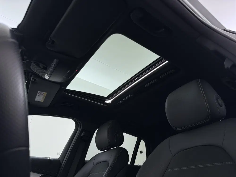 Mercedes-Benz EQC 400 4MATIC AMG Line Premium Plus 80 kWh Sc uit 2021, foto 8