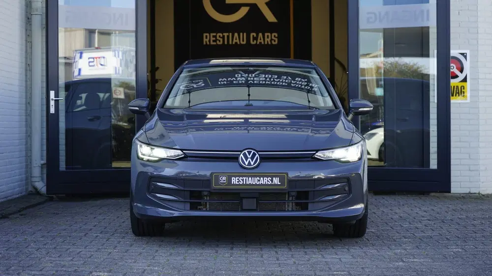Volkswagen Golf VIII 8.5 1.5 eTSI AUTOMAAT uit 2025, foto 4