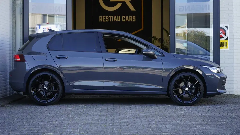 Volkswagen Golf VIII 8.5 1.5 eTSI AUTOMAAT uit 2025, foto 6