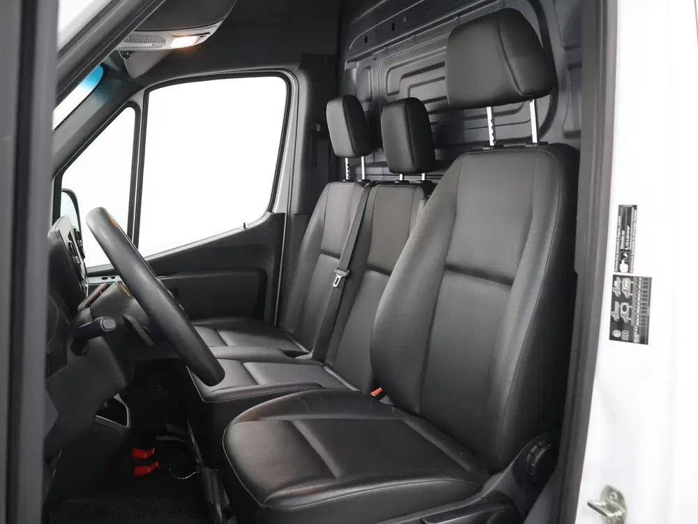 Mercedes-Benz Sprinter 317 CDI uit 2024, foto 8