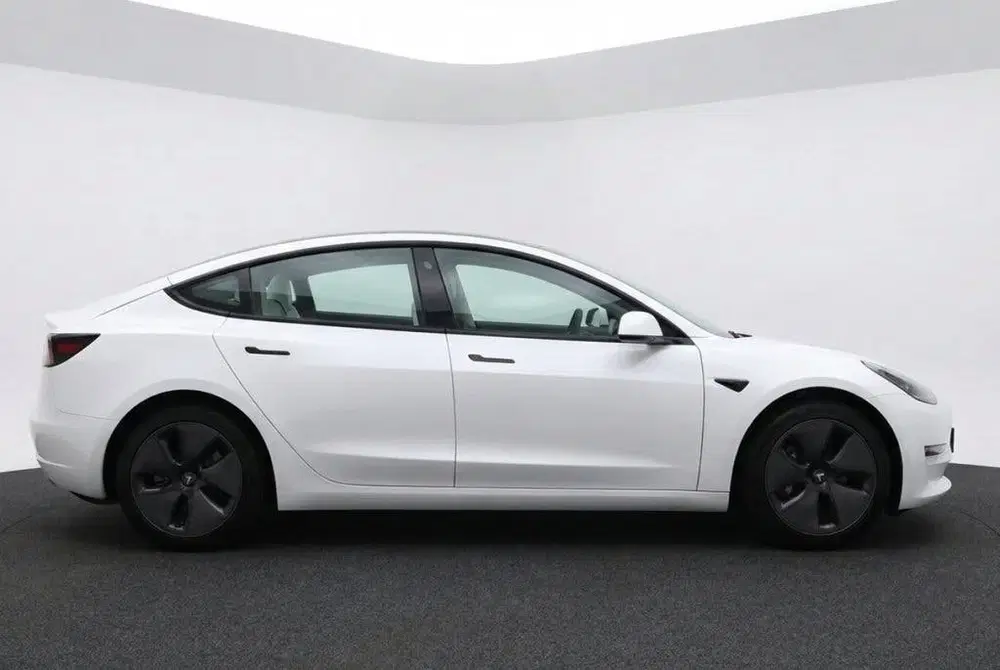 Tesla Model 3 Standard RWD Plus 60 kWh 91% SOH FACELIFT uit 2021, foto 2