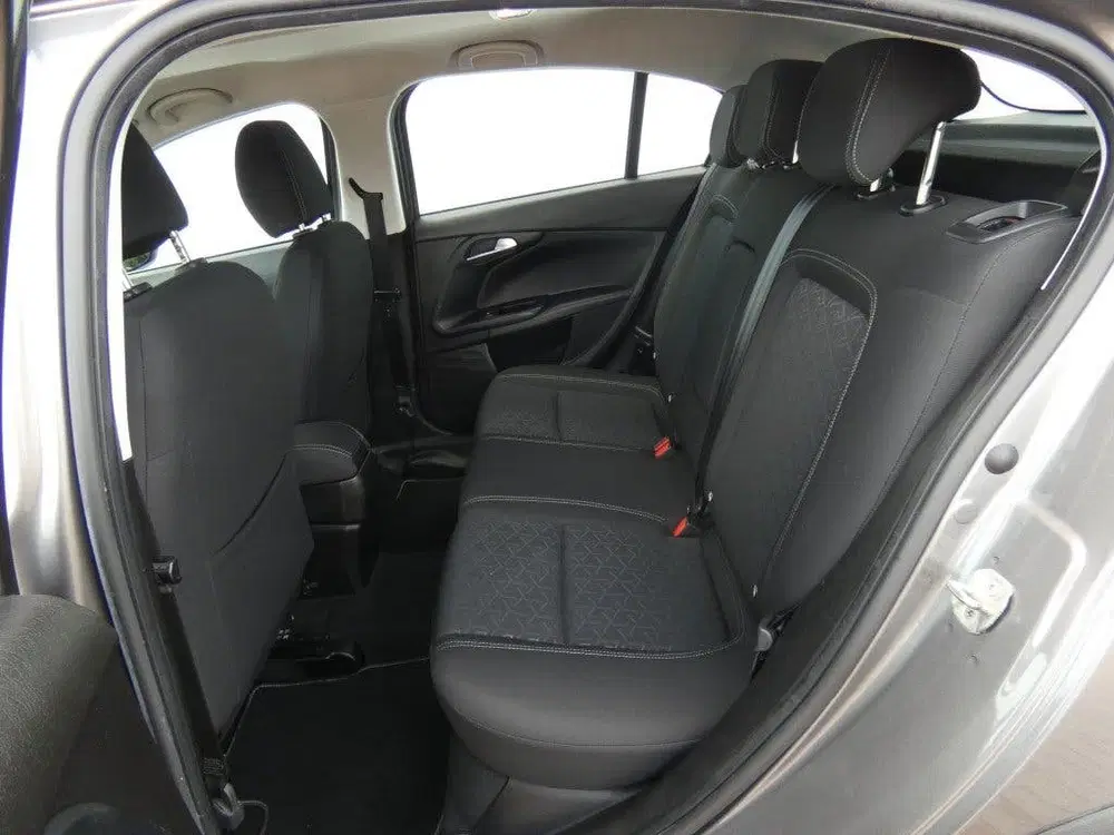 Fiat Tipo 1.0 CITY CROSS uit 2021, foto 12