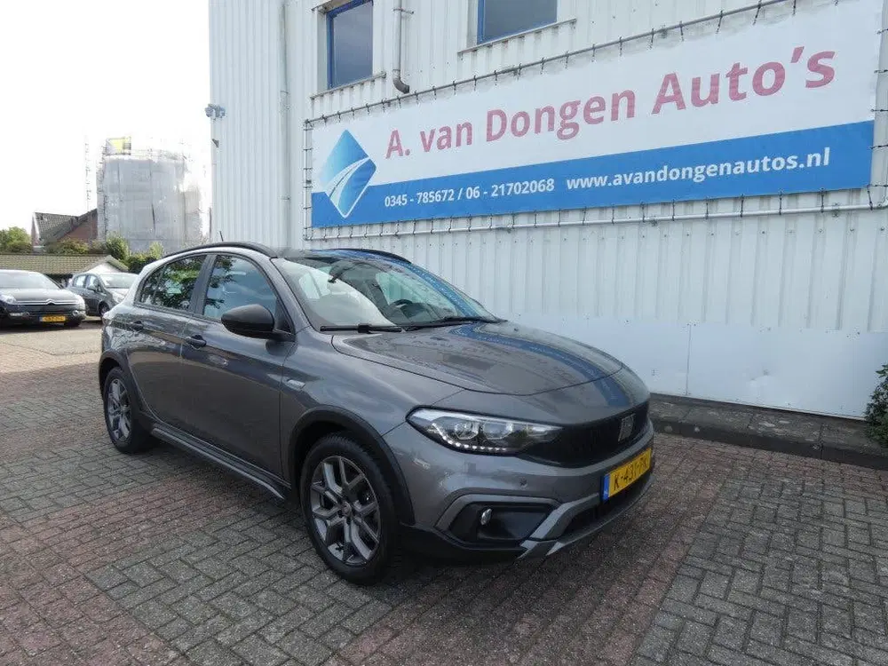 Fiat Tipo 1.0 CITY CROSS uit 2021, foto 5