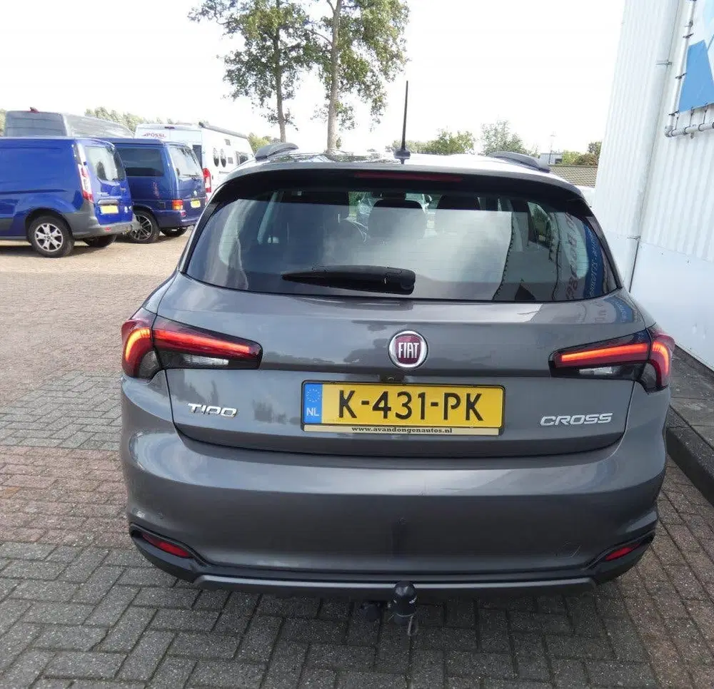 Fiat Tipo 1.0 CITY CROSS uit 2021, foto 8
