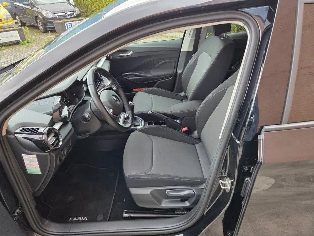 Skoda Fabia 1.0 TSI Ambition (bj 2023) uit 2023, foto 15