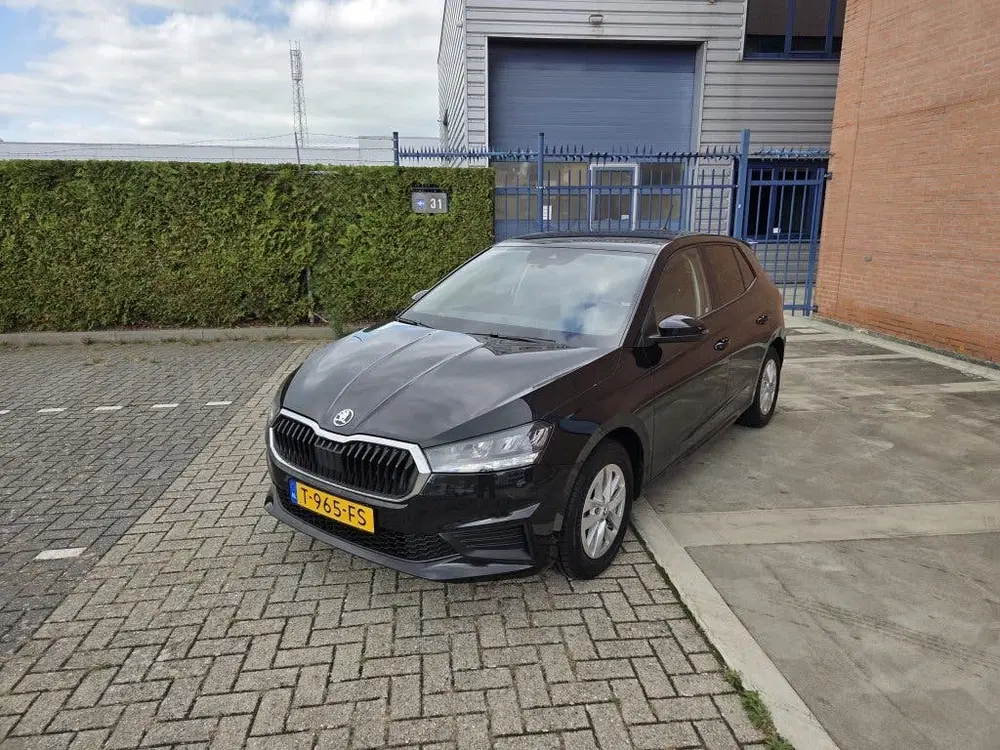 Skoda Fabia 1.0 TSI Ambition (bj 2023) uit 2023, foto 2