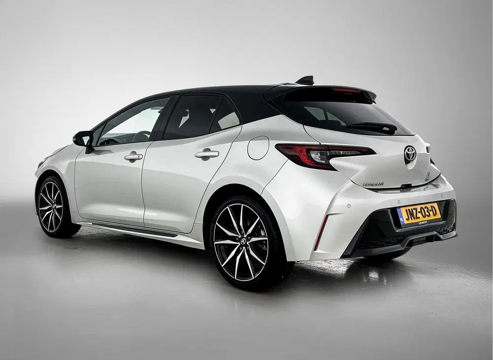 Toyota Corolla Hybrid 140 GR Sport uit 2024, foto 14