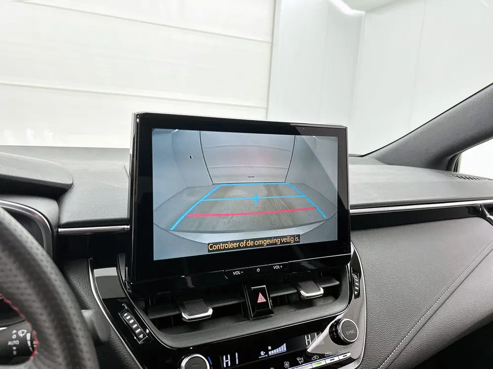 Toyota Corolla Hybrid 140 GR Sport uit 2024, foto 8