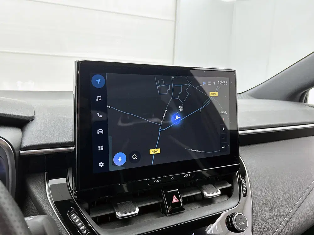 Toyota Corolla Hybrid 140 GR Sport uit 2024, foto 9