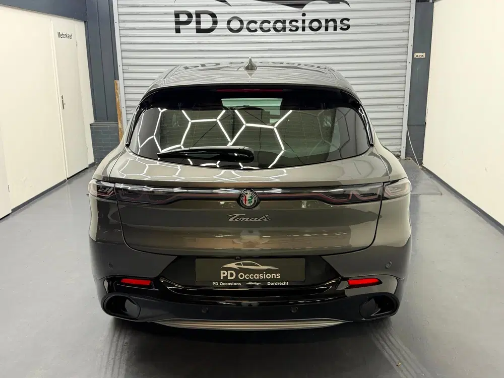 Alfa Romeo Tonale 1.5T Hybrid Veloce uit 2024, foto 4