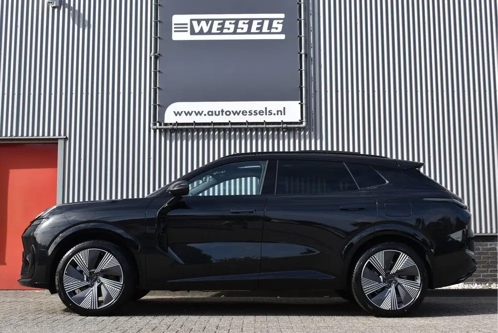 Lynk & Co 08 1.5 More Massage uit 2026, foto 5