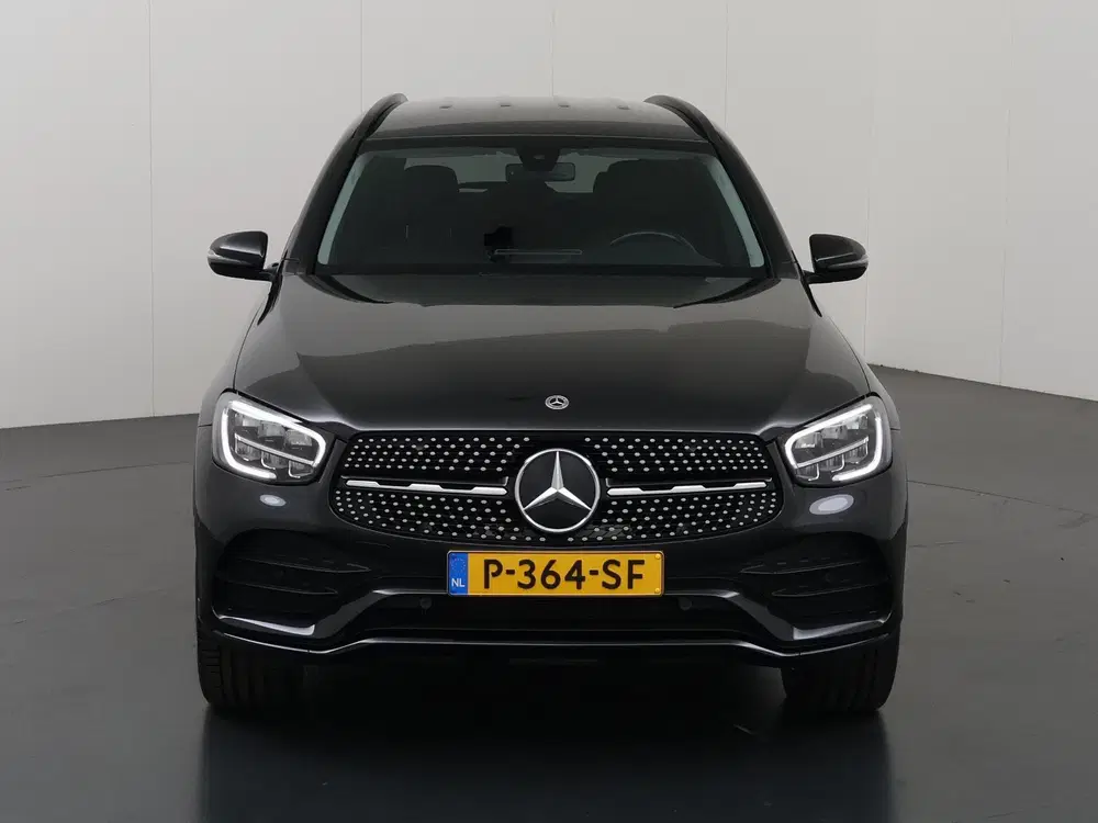 Mercedes-Benz GLC 300e 4MATIC Business Solution AMG uit 2022, foto 3