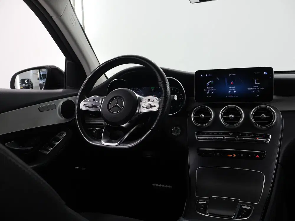 Mercedes-Benz GLC 300e 4MATIC Business Solution AMG uit 2022, foto 9