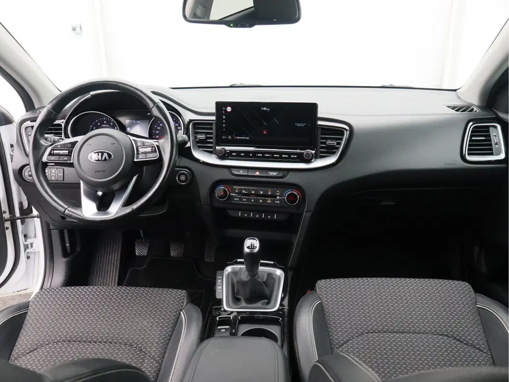 Kia Ceed 1.0 T-GDi DynamicPlusLine uit 2021, foto 2