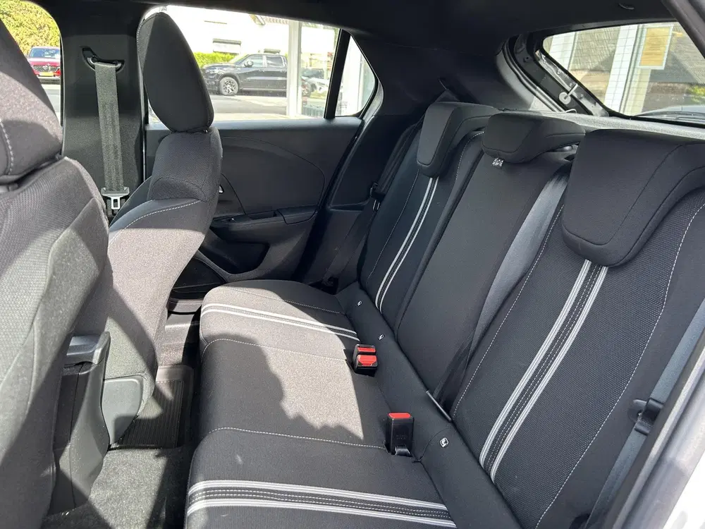 Opel Corsa 1.2 uit 2024, foto 11