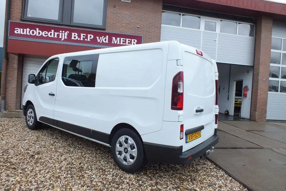 Renault Trafic 2.0 dCi 130 T29 L2H1 DC Luxe uit 2023, foto 8