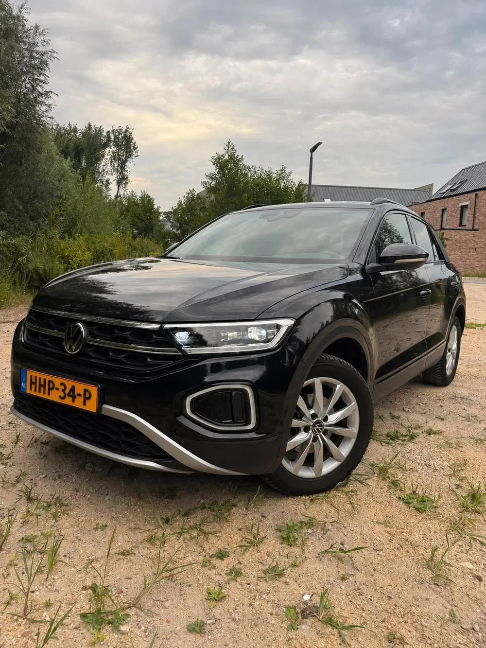 Volkswagen T-Roc 1.5 TSI Life Business uit 2023