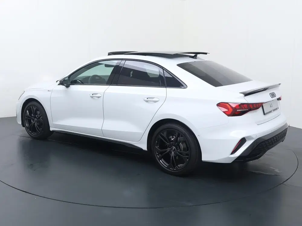 Audi A3 30 TFSI S edition 116 pk S-tronic uit 2026, foto 4
