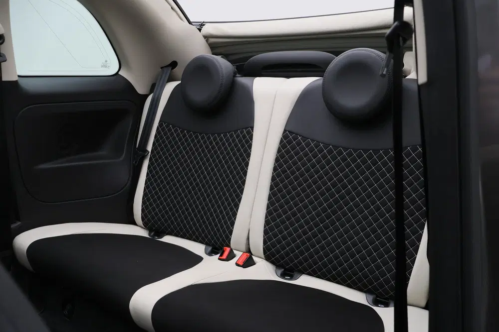 Fiat 500C 1.0 Hybrid Dolcevita Climate uit 2022, foto 11