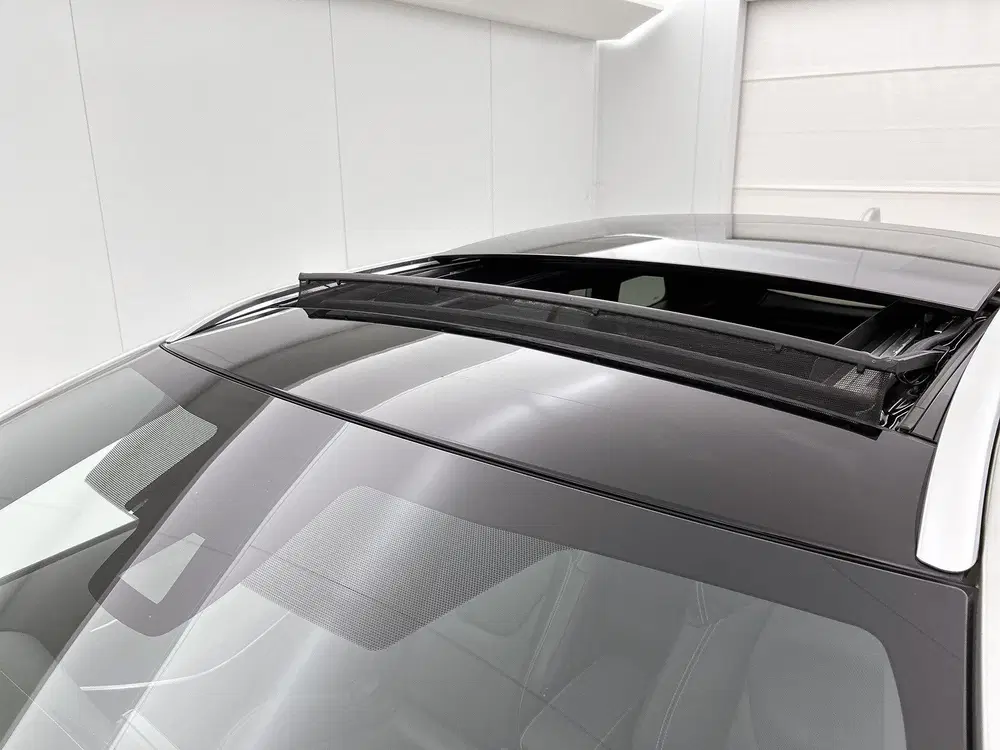Toyota Corolla 2.0 Hybrid Executive Premium uit 2022, foto 14