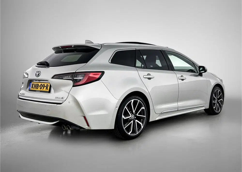 Toyota Corolla 2.0 Hybrid Executive Premium uit 2022, foto 2