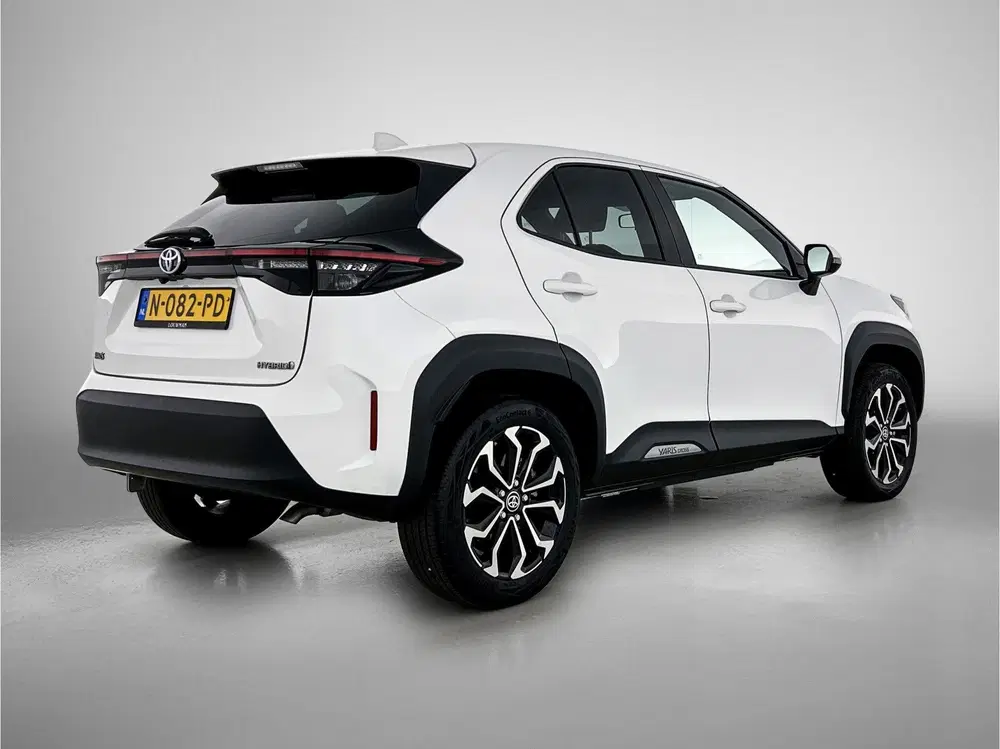 Toyota Yaris Cross 1.5 Hybrid First Edition (bj 2021) uit 2021, foto 2