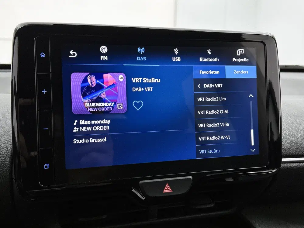 Toyota Yaris Cross 1.5 Hybrid First Edition (bj 2021) uit 2021, foto 9