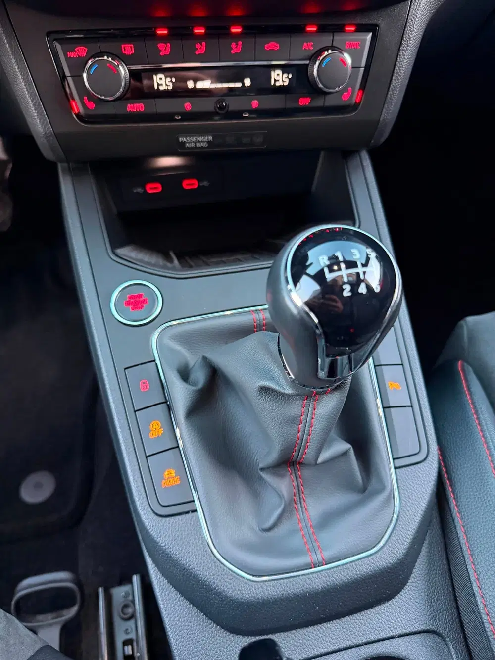 SEAT Ibiza 1.0 TSI FR Black Edition Pano Virtual Crui uit 2020, foto 8