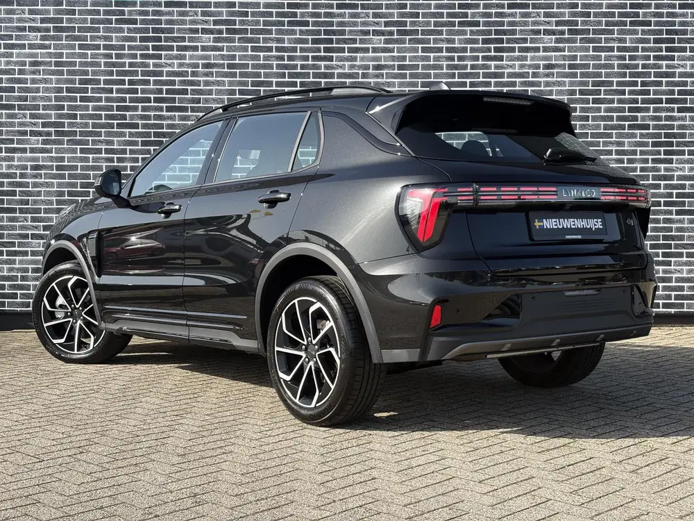 Lynk & Co 01 Plug-in Hybrid 1.5 Core uit 2025, foto 5
