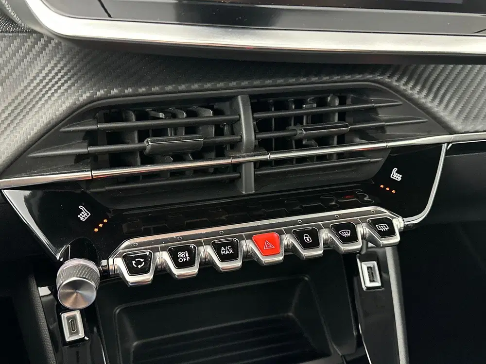 Peugeot 2008 EV Active Pack 50 kWh uit 2021, foto 9
