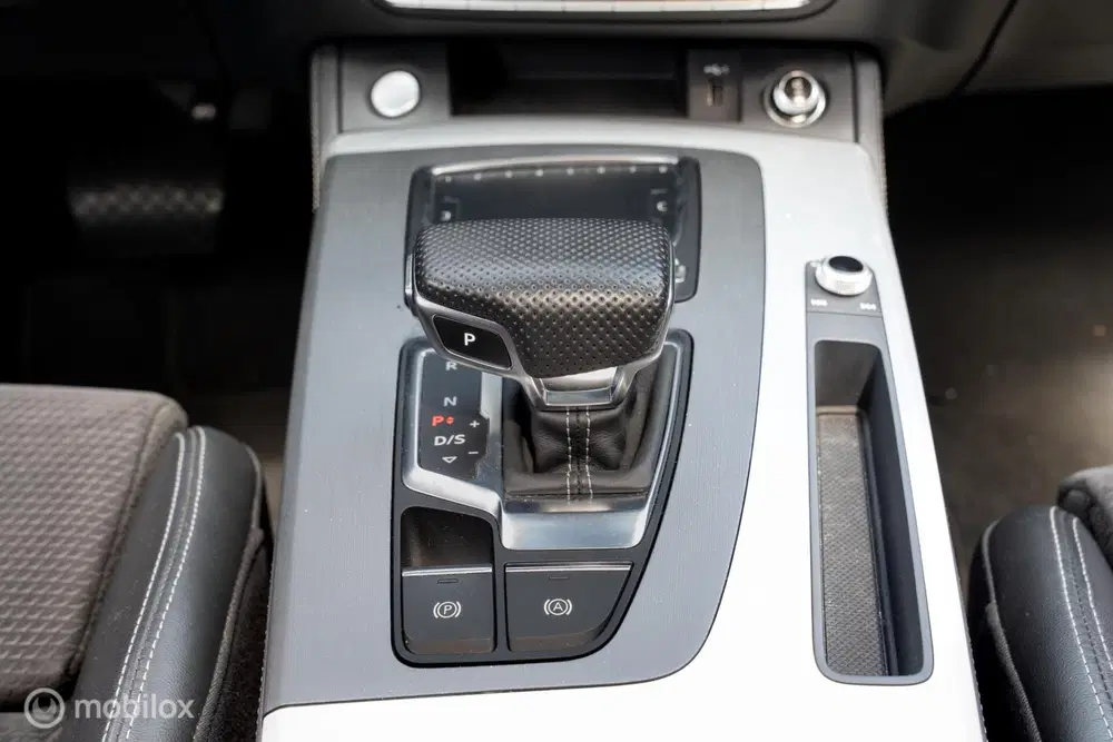 Audi Q5 50 TFSI e quattro 2x S Line edition PLUG I uit 2019, foto 10