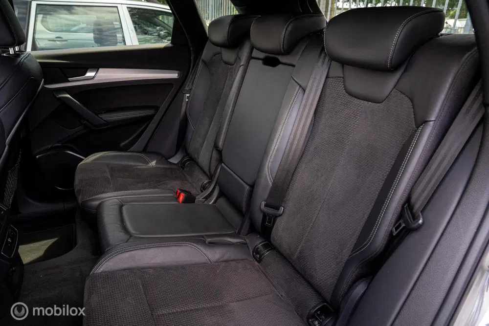 Audi Q5 50 TFSI e quattro 2x S Line edition PLUG I uit 2019, foto 11