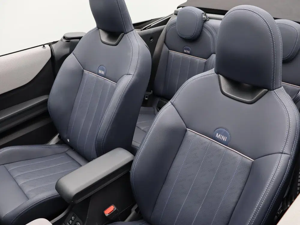 Mini Cabrio Cooper C Classic + Pakket M + Head-Up Disp uit 2025, foto 13