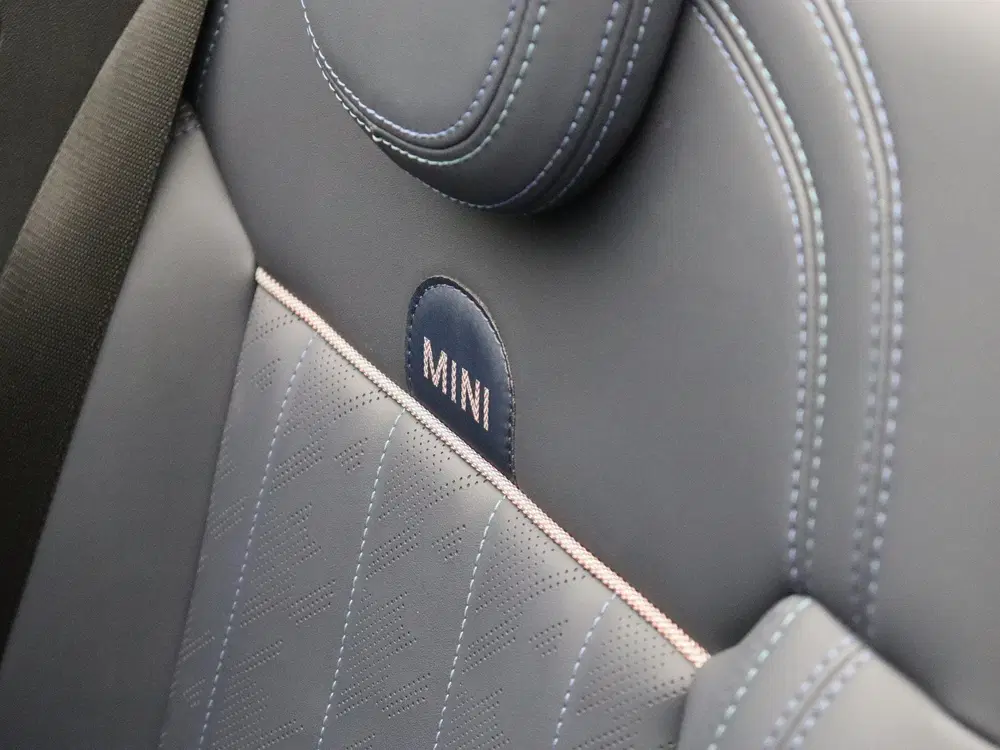 Mini Cabrio Cooper C Classic + Pakket M + Head-Up Disp uit 2025, foto 15