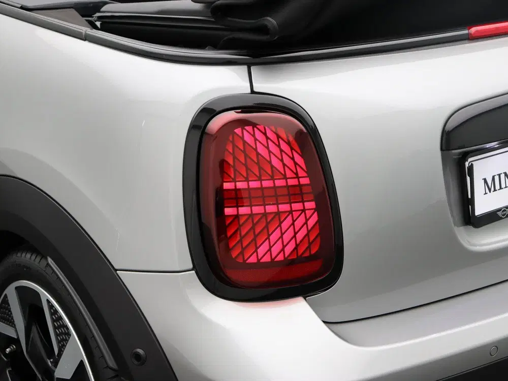Mini Cabrio Cooper C Classic + Pakket M + Head-Up Disp uit 2025, foto 9
