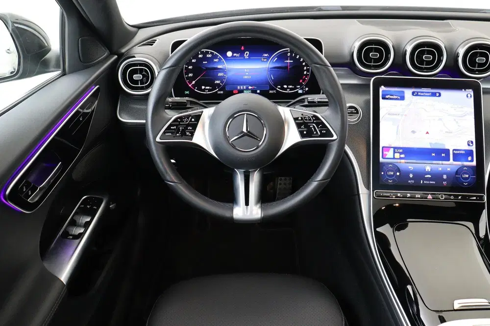 Mercedes-Benz C-Klasse 300 E BUSINESS LINE LUXURY -PANO.DAK uit 2025, foto 2